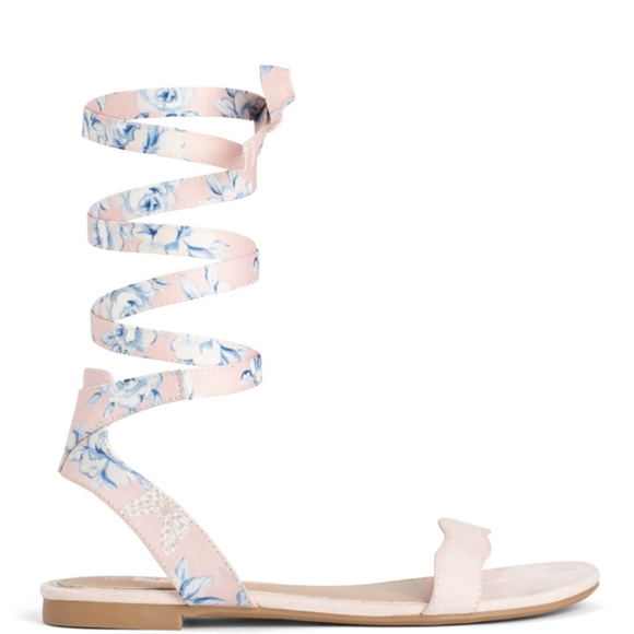 Alice through the looking glass strapy flates - Picture 1 of 5